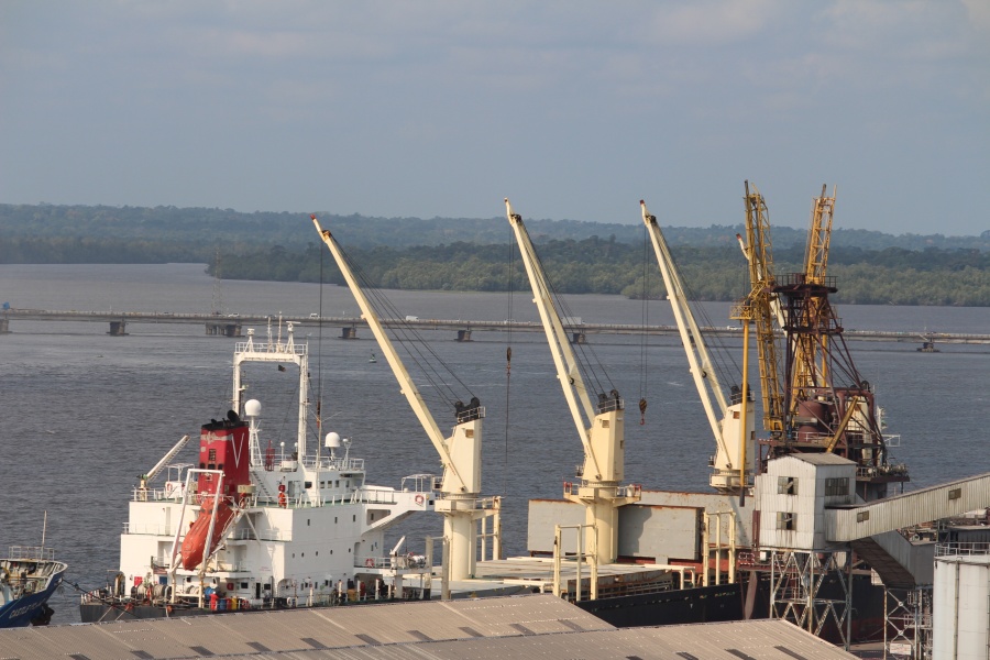 le port, le pont, le Wouri