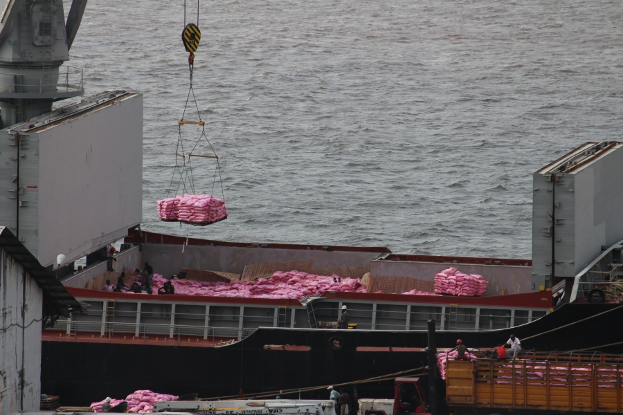 port de transbordement