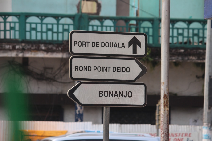 panneau à Douala
